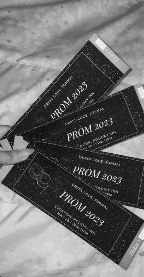 Masquerade Ticket Invitations, Prom Wallpaper Aesthetic, Prom For Adults, Prom Party Invitations, Prom Ticket Design Ideas, Prom Crafts Ideas, Prom Birthday Party Invitations, Year 6 Prom Ideas, Masquerade Prom Invitations