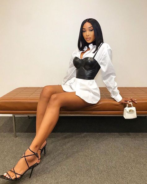 Image may contain: one or more people, people sitting, shoes and indoor Fest Outfits, Corset Outfit, Cute Birthday Outfits, Boujee Outfits, Streetwear Mode, Mode Inspo, Looks Chic, White Shirt Dress, Dope Outfits