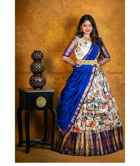 Kalankari Half Sarees, Kalamkari Lehangas For Women, Kalamkari Pattu Lehenga, Kalamkari Lehenga Indian Weddings, Halfsarees Designer, Langa Blouse Designs For Women, Pattu Half Saree Blouse Designs, Kalamkari Half Saree Designs, Kalamkari Lehenga Designs