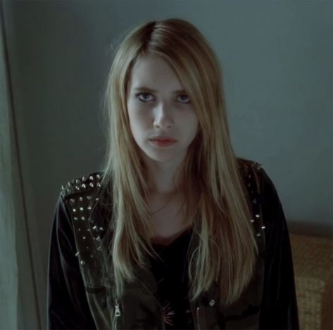 Coven American Horror Story, Emma Roberts Ahs, Madison Montgomery, Ahs Coven, American Horror Story Coven, Effy Stonem, Gemini Woman, Emma Roberts, Blogger Girl