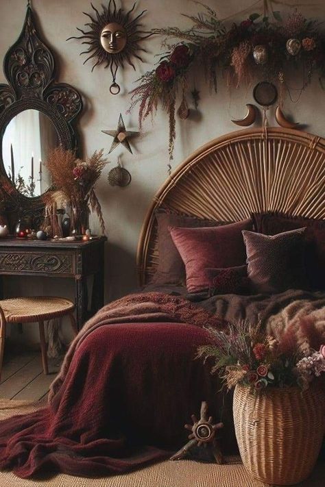 Dark Victorian Aesthetic Bedroom, Dark Academia Vanity, Moody Boho Bedroom, Art Deco Decoration, Casa Country, Dark Home Decor, Dream Room Inspiration, Room Inspiration Bedroom, Bedroom Aesthetic