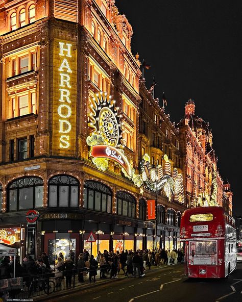 [6 photos] 🎄✨️ The 2024 Christmas display at Harrods is an unforgettable celebration of holiday elegance. Partnering with the esteemed luxury brand Loro Piana, Harrods' facade is themed around “L’atelier des merveilles” (Workshop of Wonders). The meticulously crafted shop windows bring Loro Piana’s heritage to life, narrating the journey of its premium fibers from the Mongolian steppes to Italian craftsmanship. 📍@harrods, London ▶️ Follow @withinlondon ❤ Like | 👤 Tag friends | 💬 Comment 📷 In... London Culture, London Harrods, Harrods Christmas, London Vibes, Harrods London, London Trip, London Shopping, Shop Windows, Tag Friends