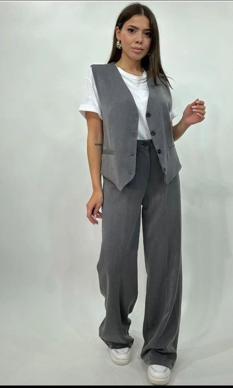 Grey Gilet Outfit, Grey Waistcoat Outfit Women, Grey Vest Outfit, Gilet Outfit Women, Waistcoat Outfit Women, Vest Outfit Women, Grey Suit Vest, Gilet Outfit, Business Fits