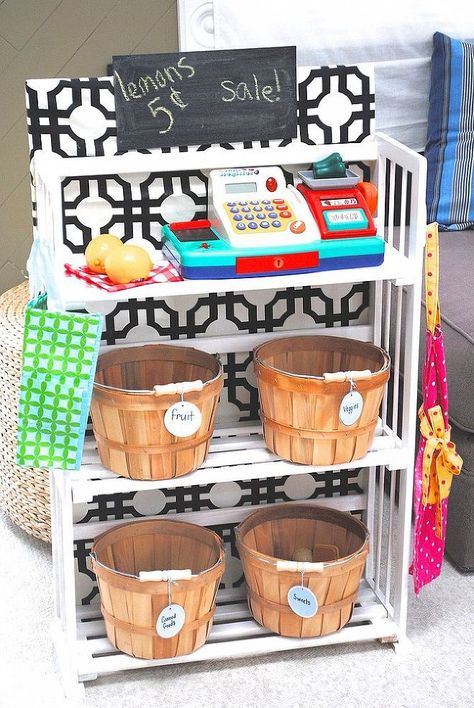 Simple Bookcase Turned Kids' Grocery Store & Toy Storage Kids Grocery Store, Pretend Play Grocery Store, Outdoor Toy Storage, Play Grocery Store, Bathroom Clutter, Diy Kids Furniture, Diy Toy Storage, Toy Storage Solutions, Smart Toys