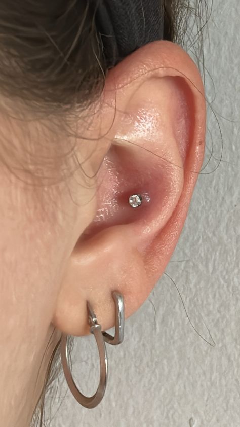 Conch Piercing, diamond, flat back stud Lobe And Conch Piercing, Conch Piercing Stud, Earrings Conch, Ear Styling, Cartilage Helix Piercing, Tragus Helix Piercing, Forward Helix Earrings, Tragus Piercing Jewelry, Lobe Piercings