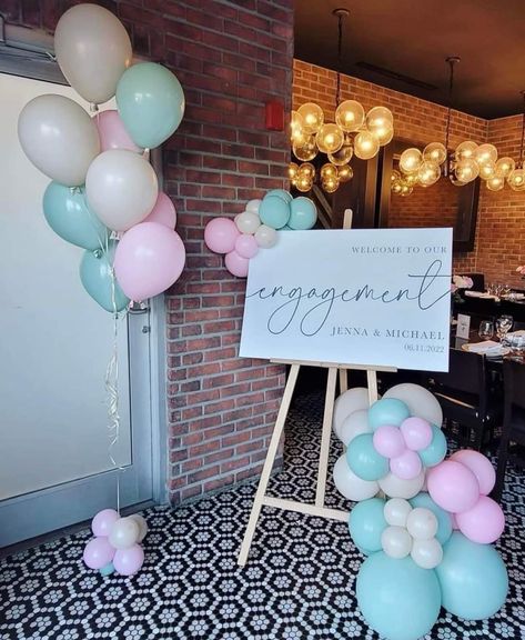 Balloons On Sign, Welcome Sign With Balloon Garland, Balloons Welcome Sign, Balloon Arch On Easel, Balloon Garland On Table, Balloon Arch Welcome Sign, Easel And Balloon Garland, Balloon Garland On Easel, Sign With Balloons