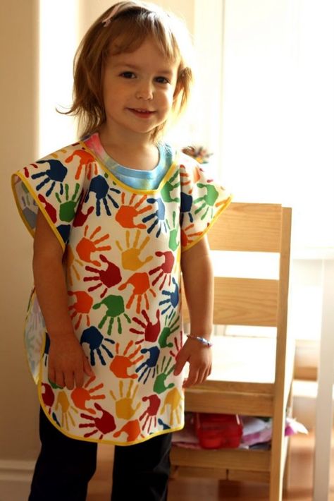 Kids Art Smock Pattern Free, Diy Kids Art Smock, Painters Smock, Toddler Aprons, Kid Apron, Kids Art Smock, Smock Pattern, Kids Smock, Artist Party