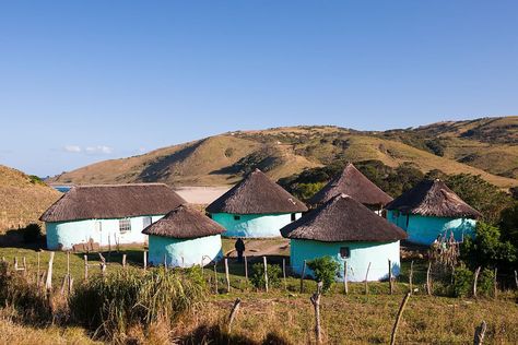 Xhosa huts in Eastern Cape South Africa. Xhosa Culture. Xhosa Culture, Eastern Cape South Africa, Beautiful Culture, Africa Photography, First Grade Science, Water Falls, Eastern Cape, African Prints, Gym Workout Videos