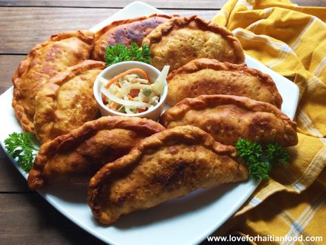 Love for Haitian Food – Traditional and non-traditional Haitian dishes Haitian Patties, Carribean Food, Haitian Food, Haitian Food Recipes, Patties Recipe, Cuban Recipes, Hawaiian Food, Cooking Set, Caribbean Recipes