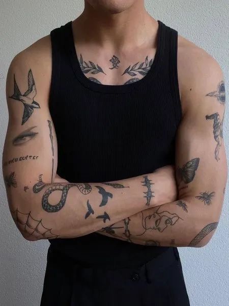 Vintage Men Summer Outfit, Male Patch Work Tattoos, Patch Work Sleeve Tattoo Men, Asian Patchwork Tattoo, Upper Arm Patchwork Tattoo, Patchwork Tattoo Ideas For Men Arm, Tattoo Ideas For Men Patchwork, Male Patchwork Tattoo, Blackwork Patchwork Tattoo