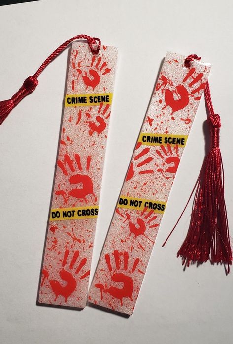 Book Themed Bookmarks, Agggtm Bookmark, Bookmarkers Ideas, Ideas For Bookmarks, Bookmark Diy Ideas, Cute Bookmarks Handmade, Horror Bookmarks, Anime Bookmarks, Bookmark Aesthetic