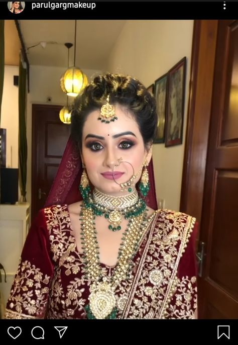 Simple Bride Look, Parul Garg Makeup, Parul Garg, Simple Bride, Lehenga Red, Best Bridal Makeup, Lehnga Dress, Bridal Lehenga Red, Beautiful Pakistani Dresses