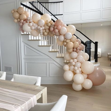 Staircase Balloon Garland, Thanksgiving Balloon Garland, Balloon Arch Tutorial, Gorgeous Staircase, Birthday Balloons Pictures, 60th Birthday Party Decorations, Bridal Shower Balloons, Balloon Arch Kit, Balloon Garland Diy