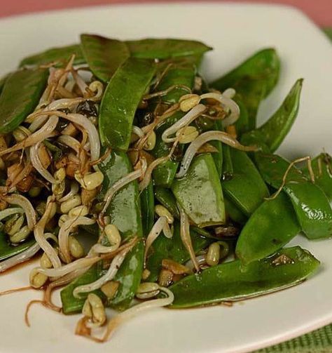 Sautéed Snow Peas and Bean Sprouts Recipe Bean Sprouts Recipe, Bean Sprout Recipes, Vegetable Recipe, Chinese Vegetables, Sprouts Recipe, Recipe Indian, Sprout Recipes, Snow Peas, Chinese Cabbage