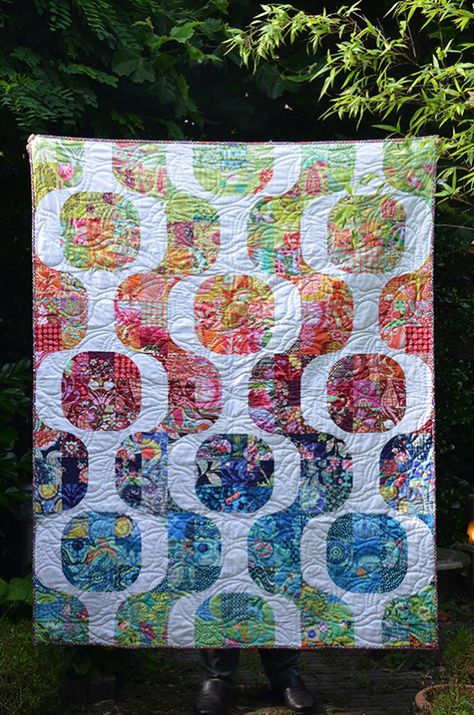 Drunkards Path Quilt Tutorial, Drunkards Path Quilt Pattern Free, Drunkards Path Quilt Pattern Templates, Drunkards Path Quilt Pattern, Amy Butler Quilt, Turtle Quilt, Tula Pink Quilt, Drunkards Path Quilt, Amy Butler Fabric