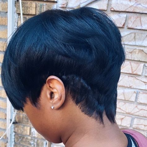 Relaxing Hair, Short Hair Mohawk, 27 Piece Hairstyles, Relaxed Hairstyles, Sleek Short Hair, Short Weave Hairstyles, Short Relaxed Hairstyles, Hair Growth Women, Sassy Style