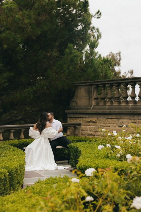 Engagement Photos Park, Engagament Photos, Picnic Engagement Photos, Classic Engagement Photos, Engagement Shoots Poses, Greystone Mansion, Picnic Engagement, Engagement Videos, Cute Engagement Photos