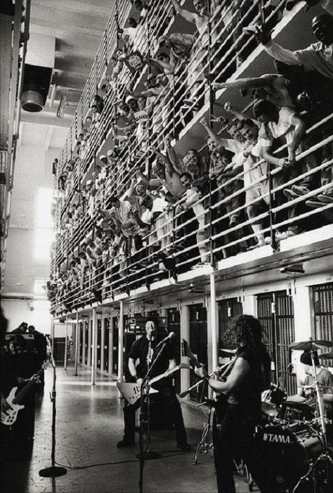 Metallica performing at San Quentin prison. San Quentin State Prison, Metallica Albums, The Smashing Pumpkins, San Quentin, Rock N’roll, I'm With The Band, Janis Joplin, Rock Legends, The Clash