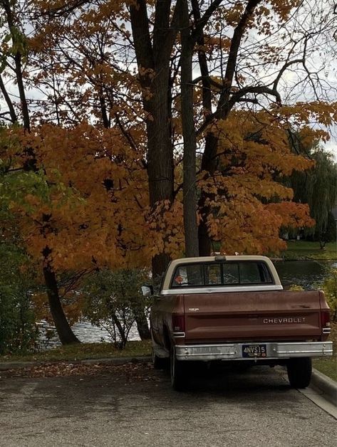 Retro Fall Aesthetic, Country Fall Aesthetic, 90s Fall Aesthetic, Fall Aethestic, School In Fall, Fall Aesthetic Pictures, Fall Aesthetics, Fall Scenery, Studera Motivation