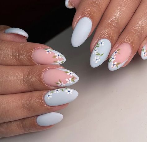 Easter Nail Ideas, Easter Nail, Easter Nail Designs, Nails Yellow, Spring Acrylic Nails, Floral Nail Designs, Cute Spring Nails, Summery Nails, Floral Nail Art