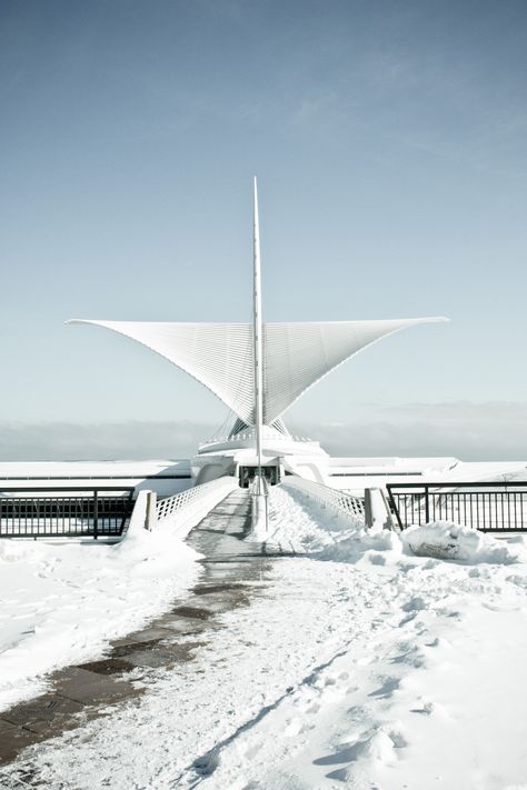 Flying Man, Milwaukee Skyline, Winter Date Ideas, Milwaukee City, Polaroid Picture, Milwaukee Art, Milwaukee Art Museum, Post Grad, Santiago Calatrava