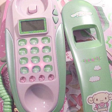 Pink And Green Wallpaper, Theme Pics, Cosmo And Wanda, Green Y2k, Pink Theme, Green Theme, Pink Themes, Y2k Pink, Phone Design