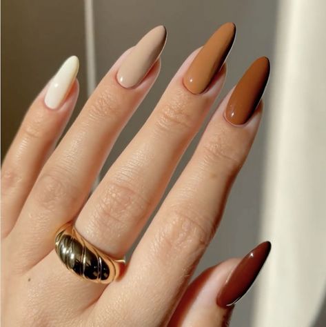 Fun French Manicure, Nail Ideas For Fall, Classic Nail Art, Short Nail Manicure, Easy Manicure, September Nails, Fall Manicure, Fall Gel Nails, Nude Nail Designs