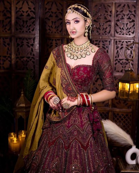 Marwadi Bride, Indian Bridal Wear Red, Casual Bridal Dress, Latest Bridal Lehenga Designs, Bright Outfit, Indian Dresses For Women, Red Bridal Dress, Latest Bridal Lehenga, Desi Wedding Dresses