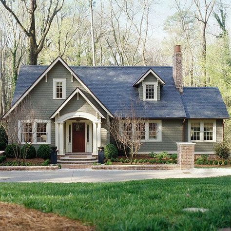 Cape Cod Exterior, Ranch House Remodel, Best Exterior Paint, Ranch House Exterior, Exterior House Remodel, Window Trim Exterior, Craftsman Exterior, Home Exterior Makeover, Exterior Renovation