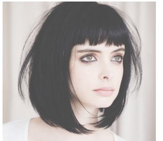 Can't decide on a hair cut.  short black bob with bangs Haircuts 2014, Kort Bob, Krysten Ritter, Corte Bob, Bob Haircut With Bangs, Hair Styles 2014, Short Haircut, Girl Short Hair, Haircuts With Bangs