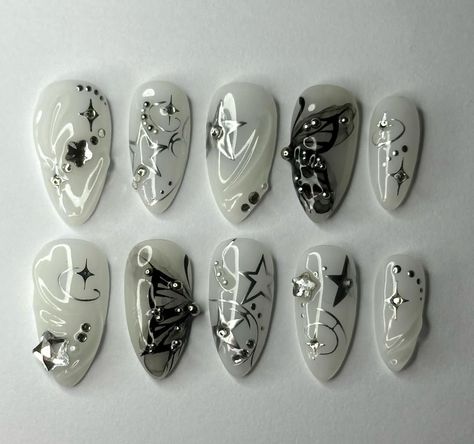 White Nail Inspo, Concert Nails, Black And White Nail, Fake Nails Designs, Goth Nails, Grunge Nails, Aesthetic Nails, Pretty Gel Nails, Nails Aesthetic