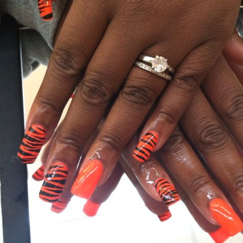 bengals nails | Cincinnati Bengals Nails WHO DEY! | nails Bengals Nails Designs, Cincinnati Bengals Nails, Bengals Nails, Tiger Stripe Nails, Nfl Nails, Football Nail Designs, Football Nail Art, Camouflage Nails, Who Dey