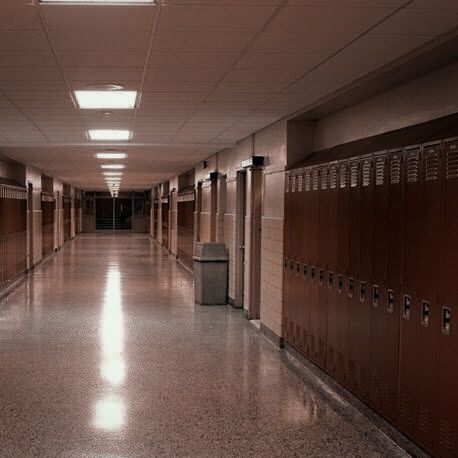 Euphoria School Aesthetic, Highschool Hallway Aesthetic, Old Highschool Aesthetic, Old High School Aesthetic, School Campus Aesthetic, School Hallway Aesthetic, Euphoria School, Boarding School Aesthetic Dormitory, University Hallway