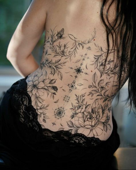 Feminine Back Tattoos, Stomach Tattoos Women, Tato Minimal, Upper Back Tattoos, Back Piece Tattoo, Full Back Tattoos, Pieces Tattoo, Petite Tattoos, Floral Tattoo Sleeve