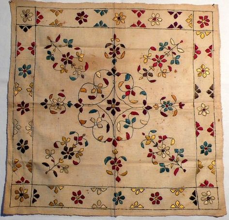 Chamba Rumal Embroidery Motifs Sketch, Chamba Rumal Embroidery Motifs, Chamba Rumal Embroidery, Chamba Rumal, Indian Antiques, Kutch Work, Embroidery Book, Hand Work Embroidery, Embroidery Flowers Pattern