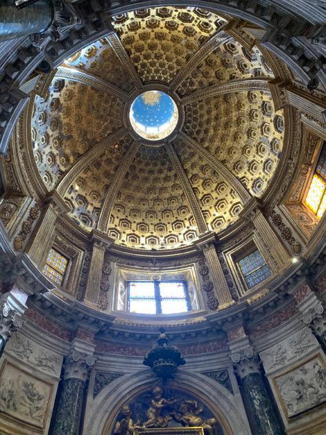 #siena #duomo #church #gold #goldaesthetic #italy Siena Italy Aesthetic, Siena Italy, Italy Aesthetic, Gold Aesthetic, Travel Aesthetic, Siena, Italy, Travel, Gold