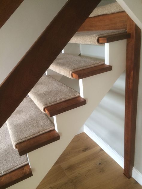 70’s Hall, Stairs & Landing – Ingatestone – A Fresh Lick 1970s Staircase, Hall Stairs And Landing, 70’s House, Hall Stairs, Small Staircase, Stairs Landing, Staircase Designs, Housing Estate, Neutral Carpet