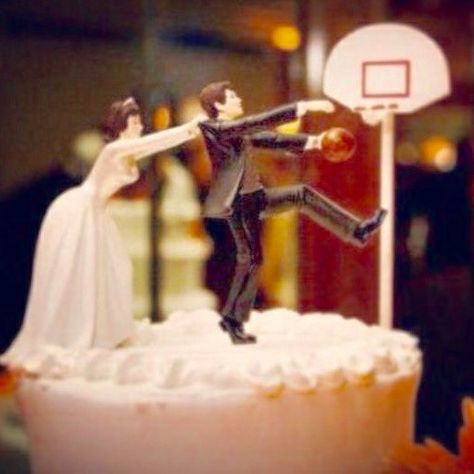 Love & Basketball Basketball Wedding, Albanian Quote, Love Basketball, Ball Wedding, Love And Basketball, Wedding Theme, Beautiful Weddings, Wedding Cake, Wedding Cakes