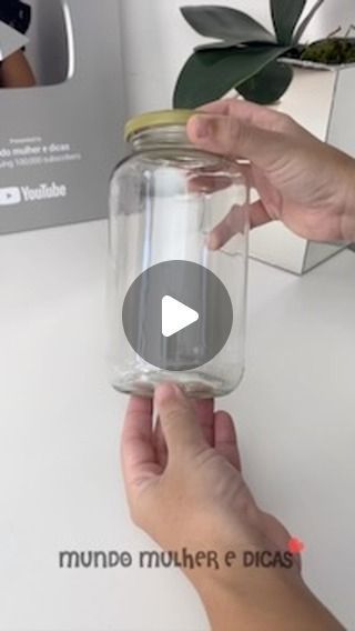 Diy Glass Jar Crafts, Craft With Glass Jars, Diy Glass Jars Ideas Decoration, Decorating Vases Ideas, Diy Pot En Verre, Empty Jars Ideas Diy, Decoration Pot En Verre, Mason Jar Toothbrush Holder Diy, Vidros Decorados Ideas