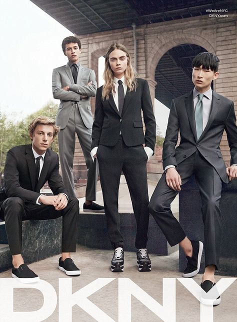 Cara Delevingne proves she can cut it with the boys as she sports a stylish androgynous suit teamed with her signature trainers in DKNY's SS15 menswear campaign Style Androgyne, Tomboy Stil, Men In Suits, Spring 2015 Fashion, Androgynous Fashion, Cara Delevingne, Tomboy Fashion, 2015 Fashion, Donna Karan