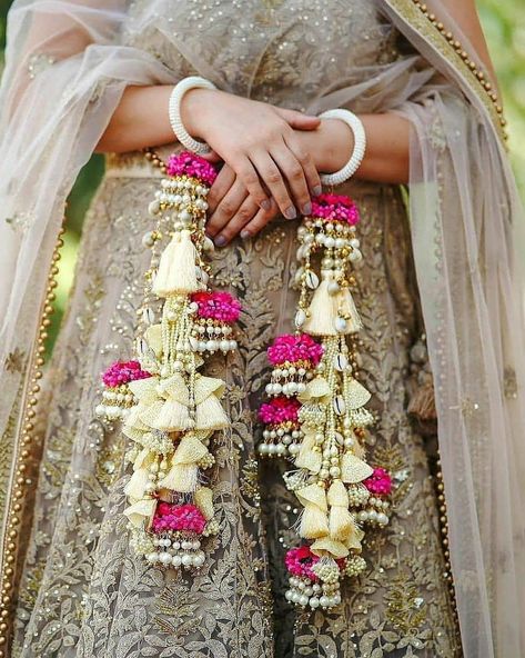 Kalire Pink Kaleere, Coconut Kaleere, Kalire Designs, Bridal Jewellery Inspiration, Indian Accessories, Indian Dresses Traditional, Jewellery Inspiration, Indian Bridal Outfits, Pearl Bridal