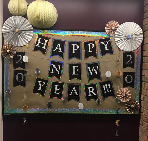 Bulletin Board Ideas New Year, New Years Classroom Decorations, New Years Bulletin Boards, January Bulletin Board Ideas For School, Happy New Year Bulletin Boards, New Year Bulletin Boards, Bulletin Design, New Year Bulletin Board, Notice Board Decoration