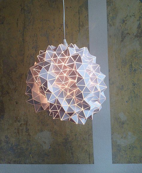 Organically Geometric Lighting : geometric lighting Blitz Design, Geometric Light, Geometric Lamp, Diy Lampe, Geometric Lighting, Modern Lighting Design, Pendant Lamp Shade, Light Sculpture, Lighting Inspiration