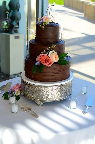 Chocolate wedding cake | Flickr - Photo Sharing! Wedding Cake Options, Cupcake Decorating Tips, Chocolate Wedding, Chocolate Wedding Cake, Fall Wedding Cakes, Engagement Cakes, Wedding Cake Inspiration, Chocolate Buttercream, Food Display