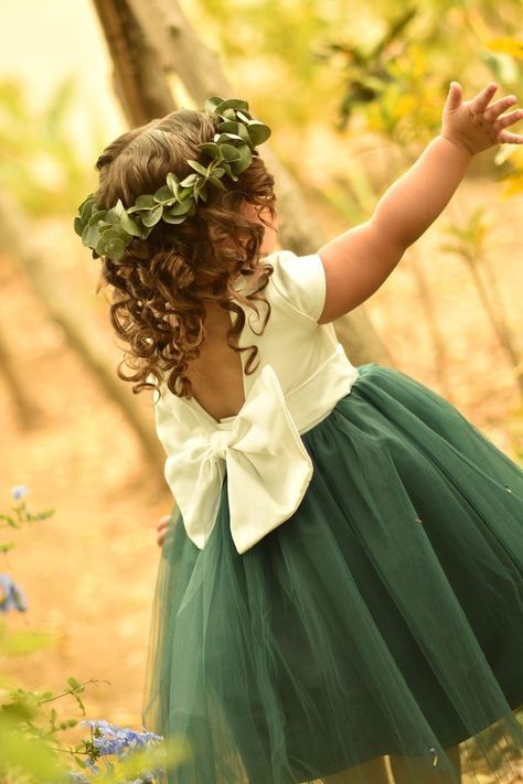 Flower Girl Green Dresses, Kids Bridesmaid Dress, Elegant Flower Girl Dress, Green Flower Girl Dresses, Sage Green Flowers, Flower Girl Outfit, Satin Flower Girl Dress, Emerald Green Weddings, Green Wedding Colors