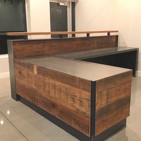 L Shaped Reception Desk, Steel Reception Desk, Industrial Reception, Office Reception Design, Gerobak Dorong, Wood Reception Desk, Reception Desk Office, Old House Interior, Corporate Offices