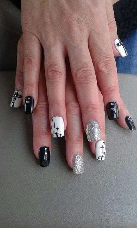 Concert Nails Jelly Roll Nail Ideas, Jelly Roll Nails, Jelly Roll Concert Nail Ideas, Jelly Roll Concert Nails, Madonna Nails, Rock Concert Nail Ideas, Christian Nails Designs, Rock Concert Nails, Concert Nails Ideas