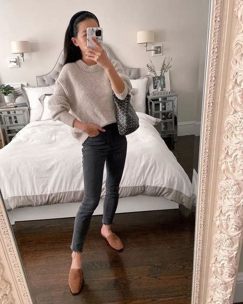 Suede Mules Outfit, Mules Outfit Fall, Mules Outfit, Wfh Outfits, Outfit Petite, Casual Spring Outfit, Work From Home Outfit, Sweater Outfits Fall, Extra Petite