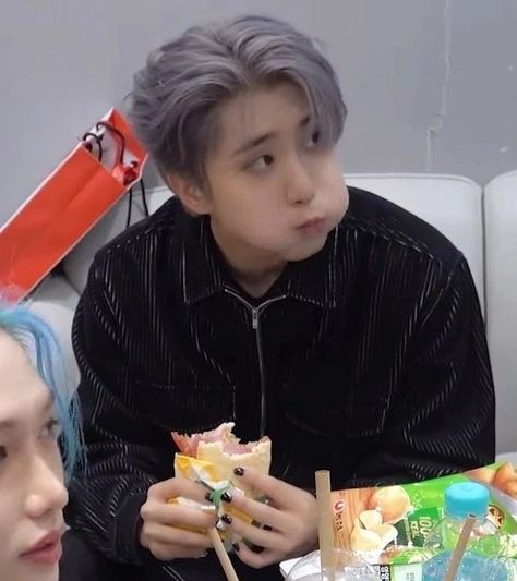 Han Skz Boyfriend Material, Han Boyfriend Material, Quokka Baby, Kpop Heart, Baby Squirrel, Skz In Cute, Kid Memes, Homeless Children, Han Jisung