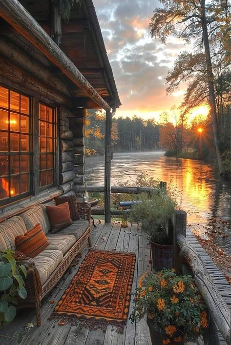 Winter Bedroom Decor, Cabin Aesthetic, Winter Bedroom, Forest Cottage, Colourful Living Room Decor, Porch And Balcony, Farmhouse House, Log Cabin Homes, Lake Cabins